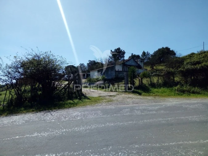 Quinta T2 para Venda em Povoa da Isenta Foto 14