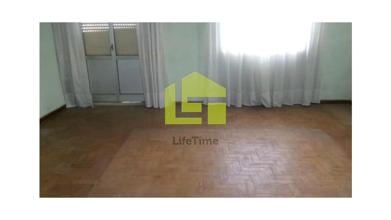 Moradia T5 para Venda em Travancinha Foto 15