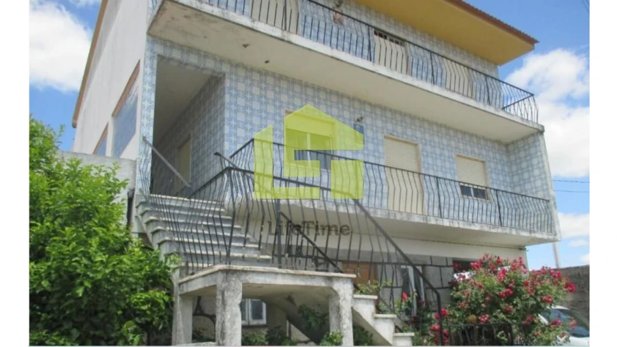 Moradia T5 para Venda em Travancinha Foto 1