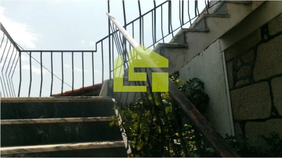 Moradia T5 para Venda em Travancinha Foto 10