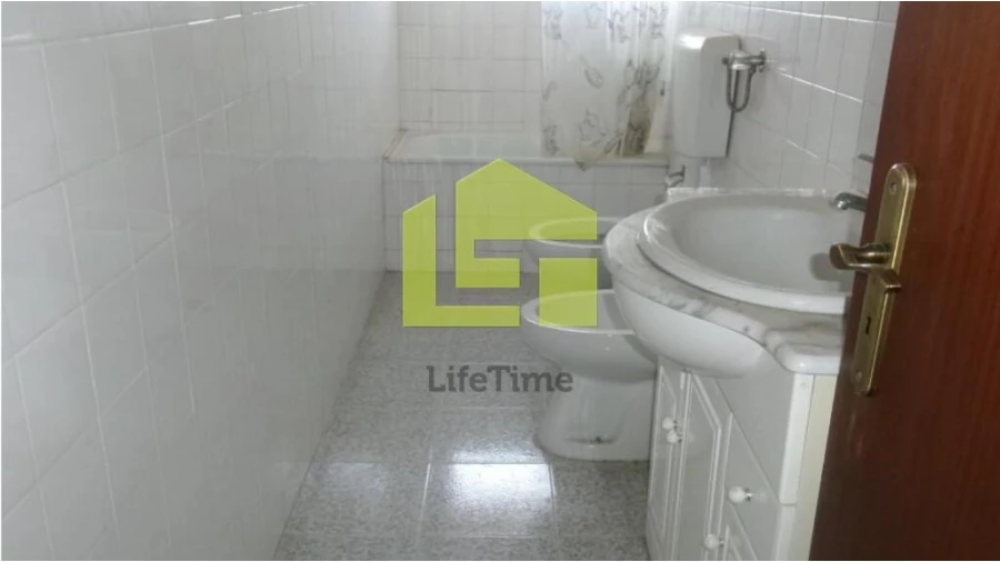 Moradia T5 para Venda em Travancinha Foto 24