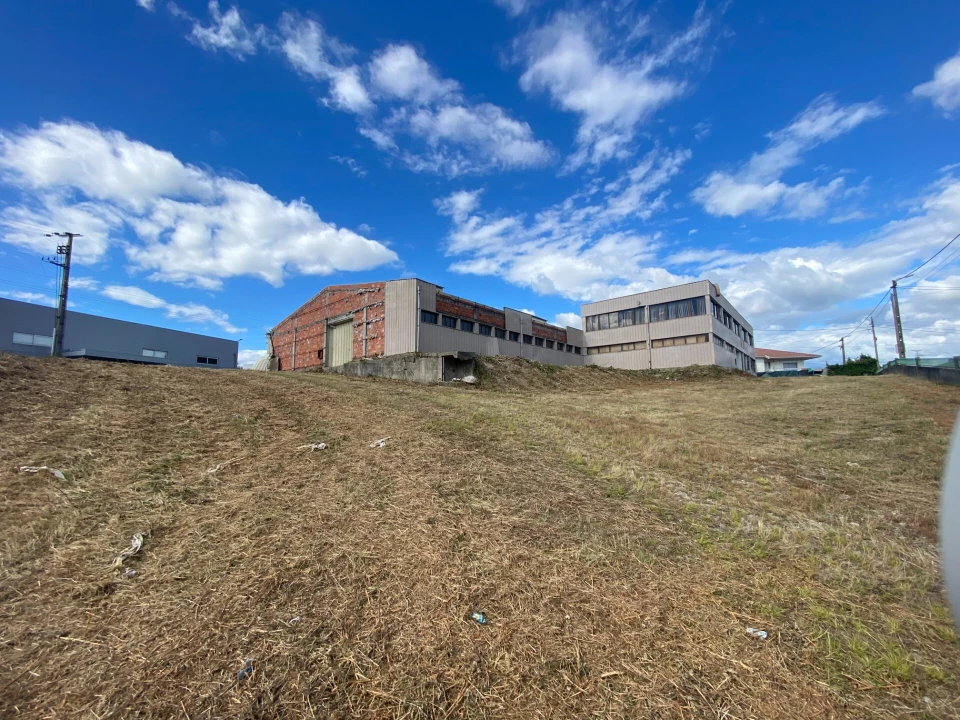 Armazém para Venda em Fermentões Foto 9