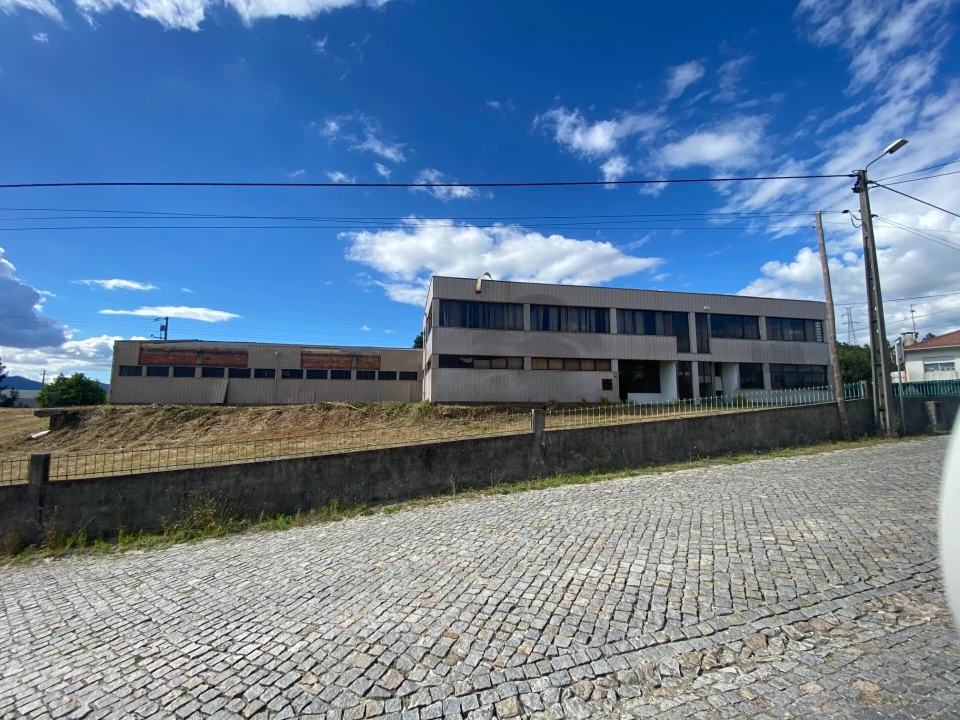 Armazém para Venda em Fermentões Foto 16