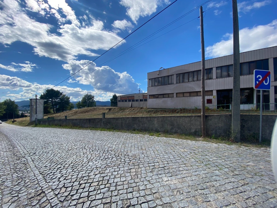 Armazém para Venda em Fermentões Foto 14