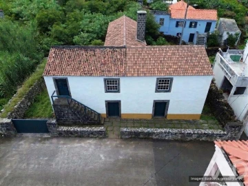 Moradia T3 para Venda em Ribeiras