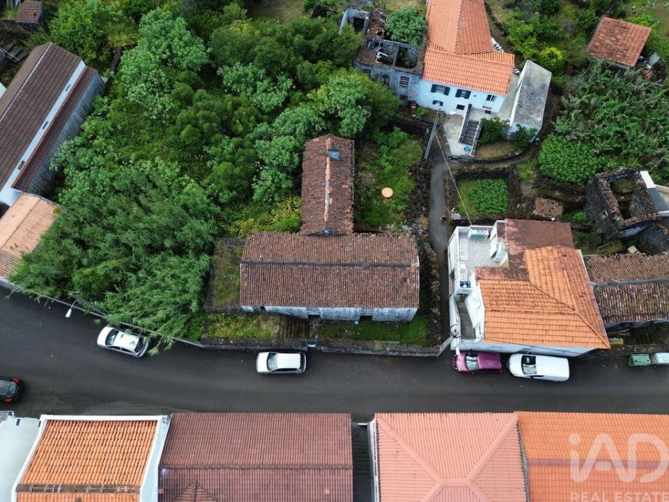 Moradia T3 para Venda em Ribeiras Foto 24
