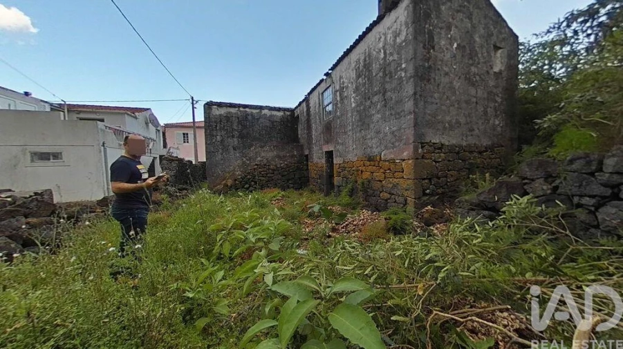 Moradia T3 para Venda em Ribeiras Foto 20