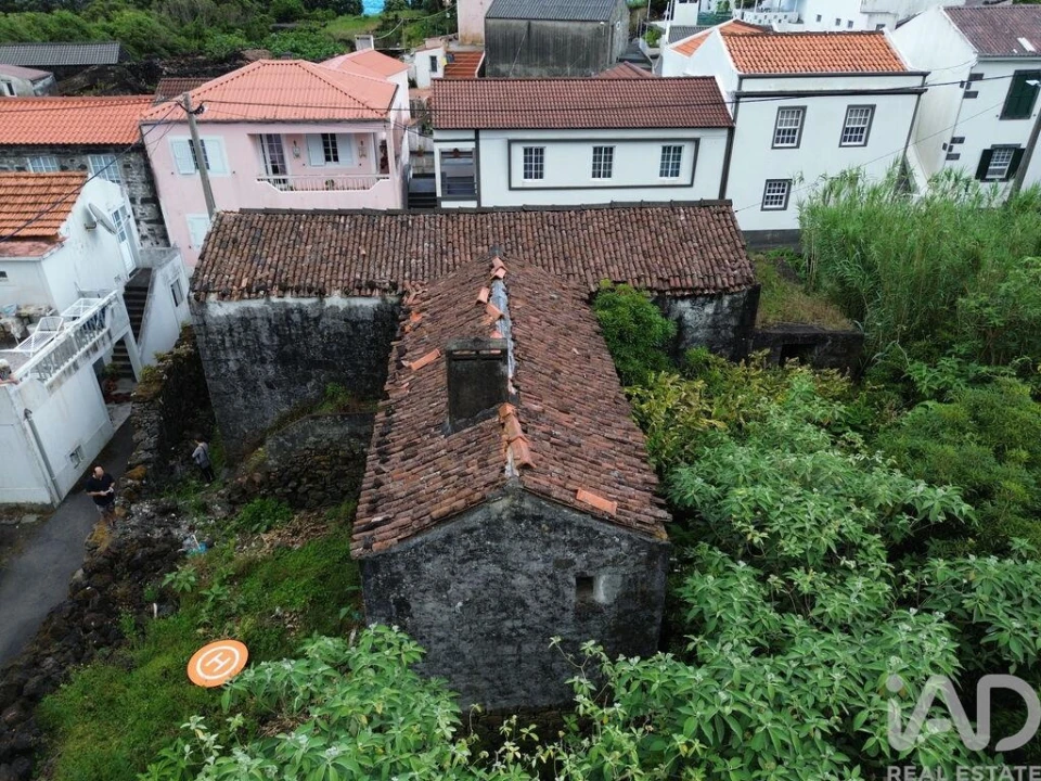 Moradia T3 para Venda em Ribeiras Foto 16