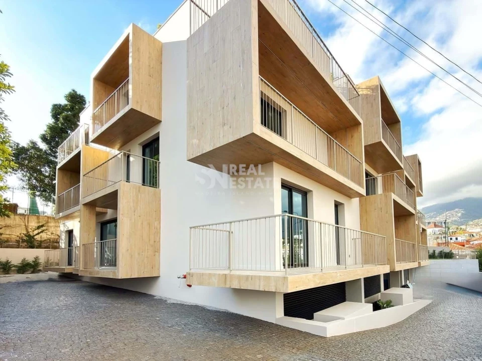 Apartamento T3 para Venda em São Martinho Foto 16