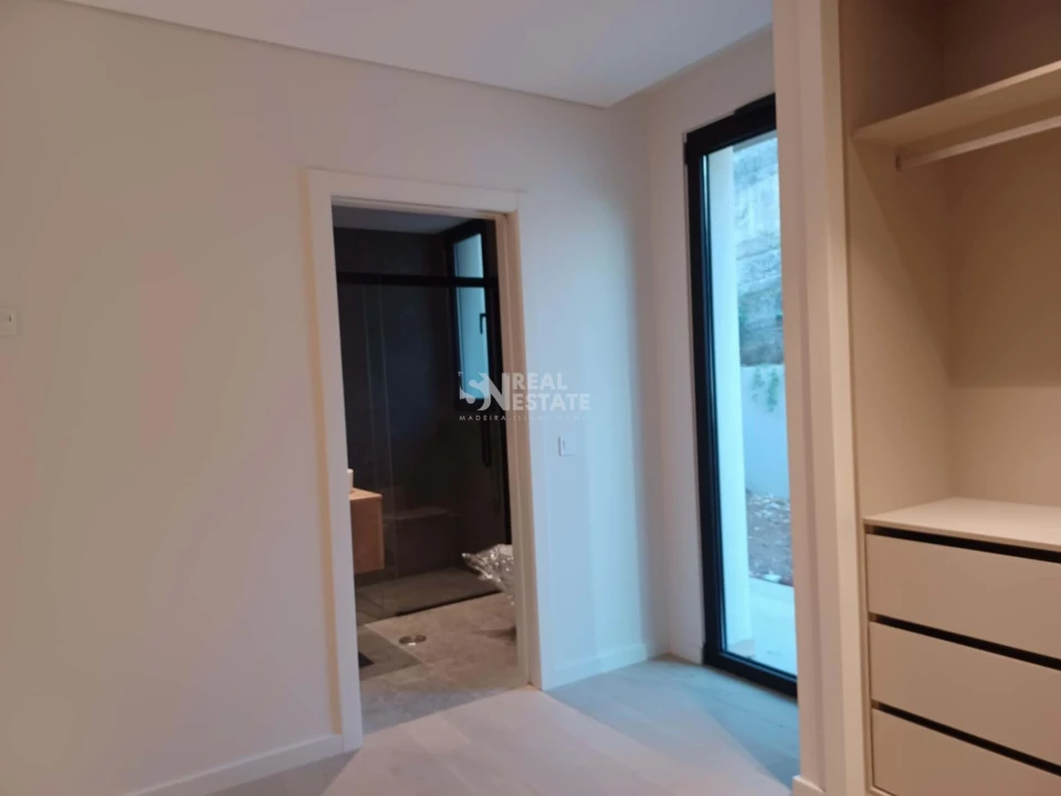 Apartamento T2 para Venda em São Martinho Foto 13