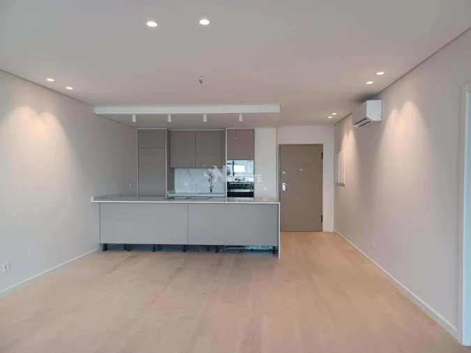 Apartamento T2 para Venda em São Martinho Foto 4
