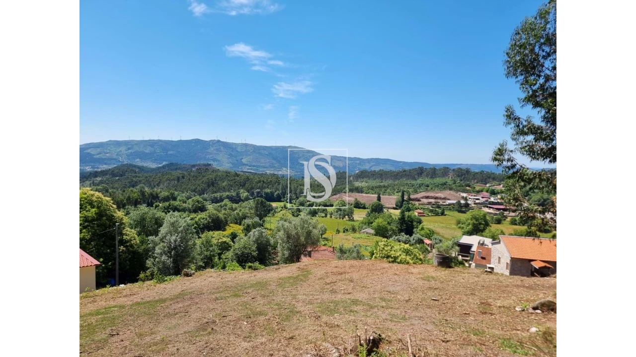 Terreno para Venda em Anissó e Soutelo Foto 4