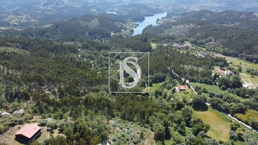 Terreno para Venda em Anissó e Soutelo Foto 24