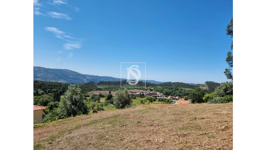 Terreno para Venda em Anissó e Soutelo Foto 18