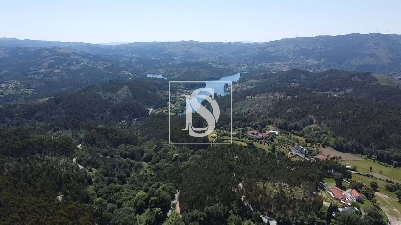 Terreno para Venda em Anissó e Soutelo Foto 25