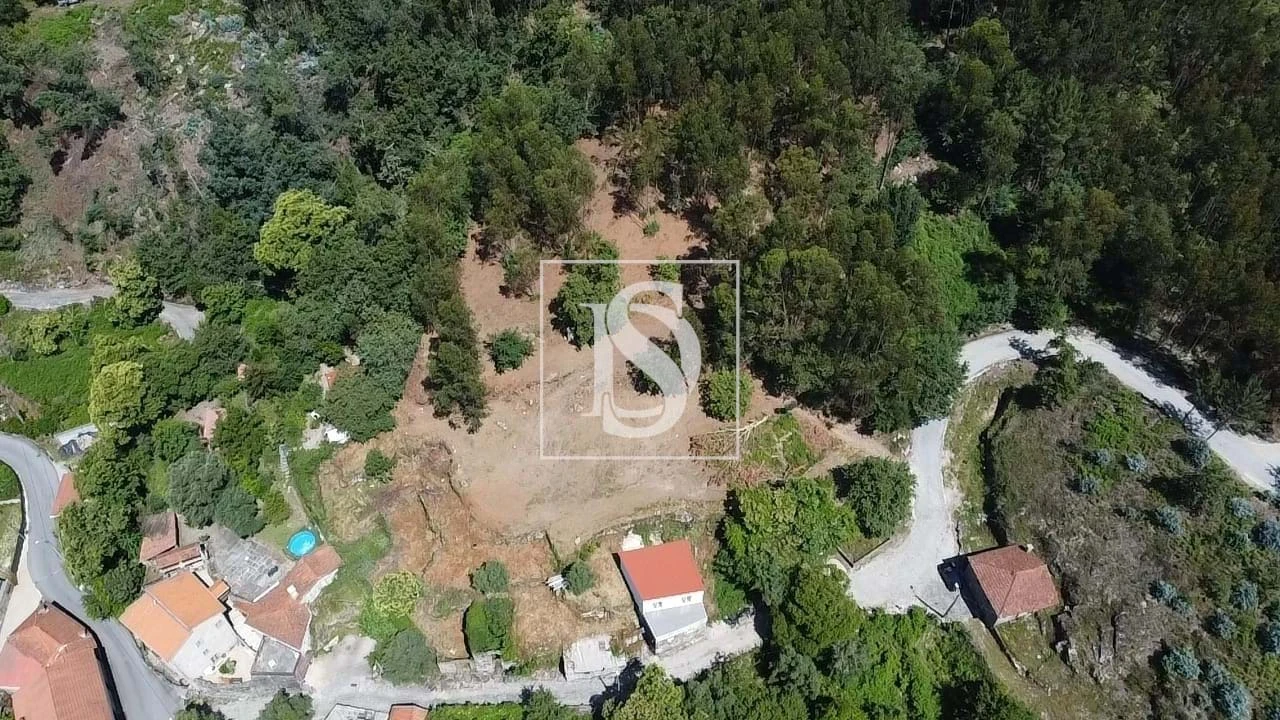 Terreno para Venda em Anissó e Soutelo Foto 23