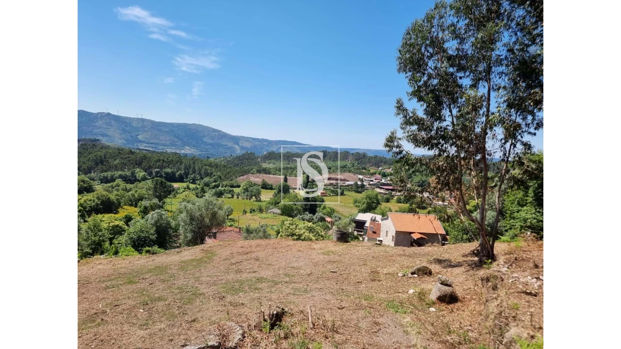 Terreno para Venda em Anissó e Soutelo Foto 5