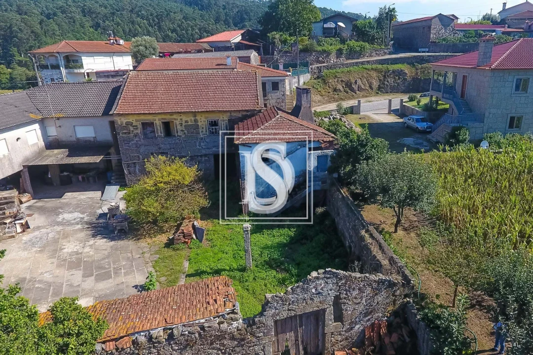 Moradia T3 para Venda em Cambeses Foto 11