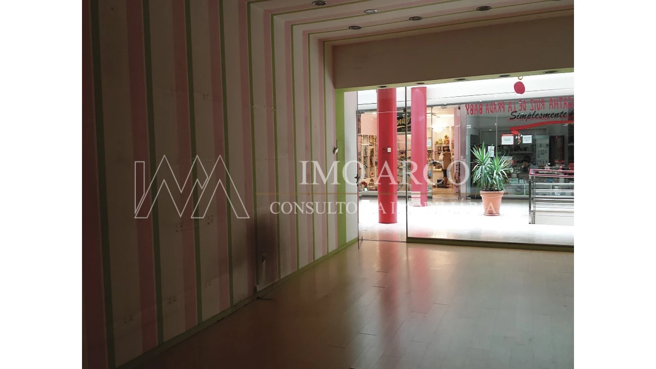 Loja para Venda em Oliveira, São Paio e São Sebastião Foto 5