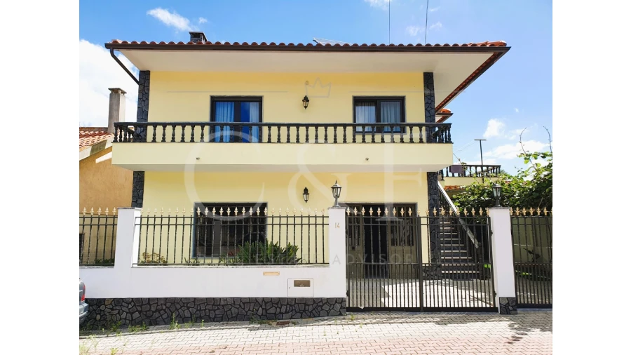 Moradia T3 para Venda em Amora Foto 51
