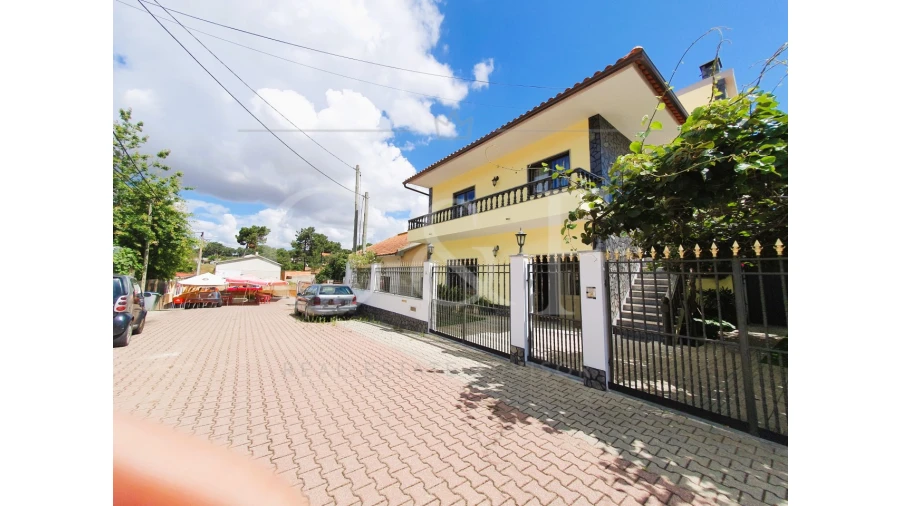 Moradia T3 para Venda em Amora Foto 52