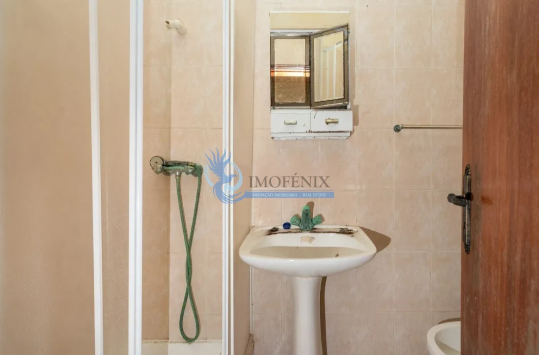Apartamento T3 para Venda em Estômbar e Parchal Foto 22