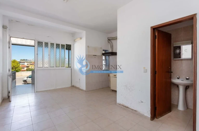 Apartamento T3 para Venda em Estômbar e Parchal Foto 25