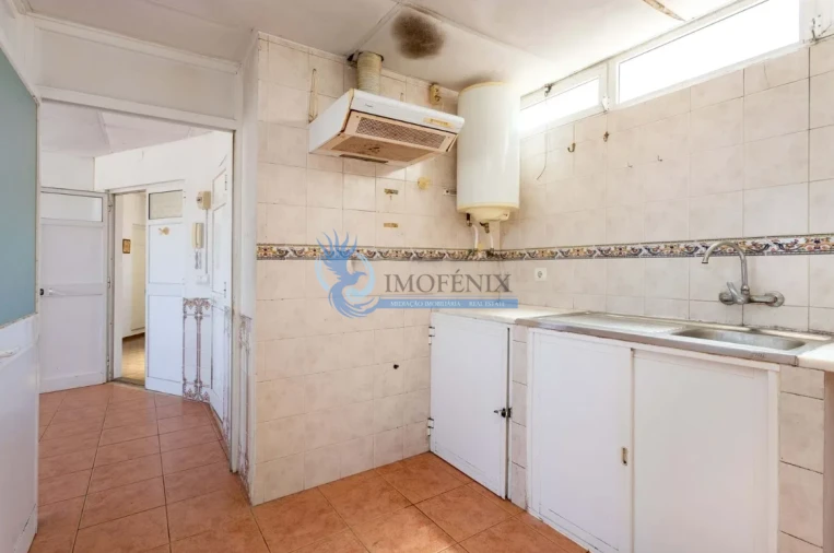 Apartamento T3 para Venda em Estômbar e Parchal Foto 20