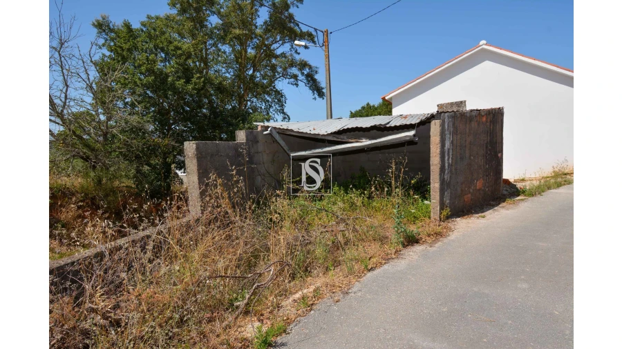 Moradia T2 para Venda em Seiça Foto 3