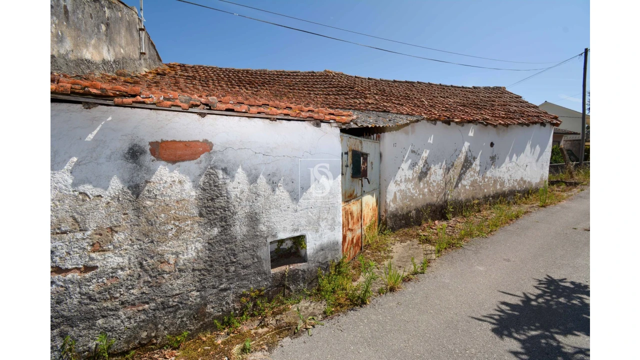 Moradia T2 para Venda em Seiça Foto 2