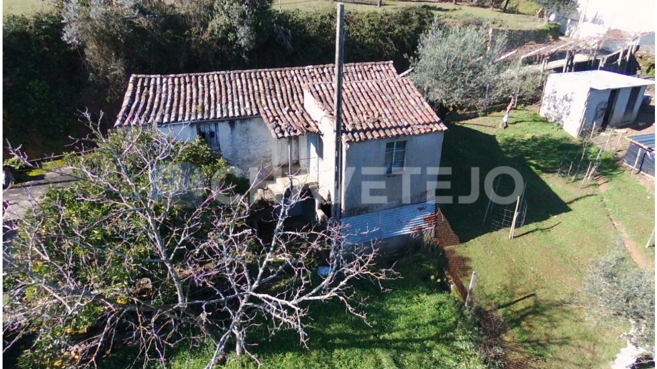 Moradia T2 para Venda em Arega Foto 2