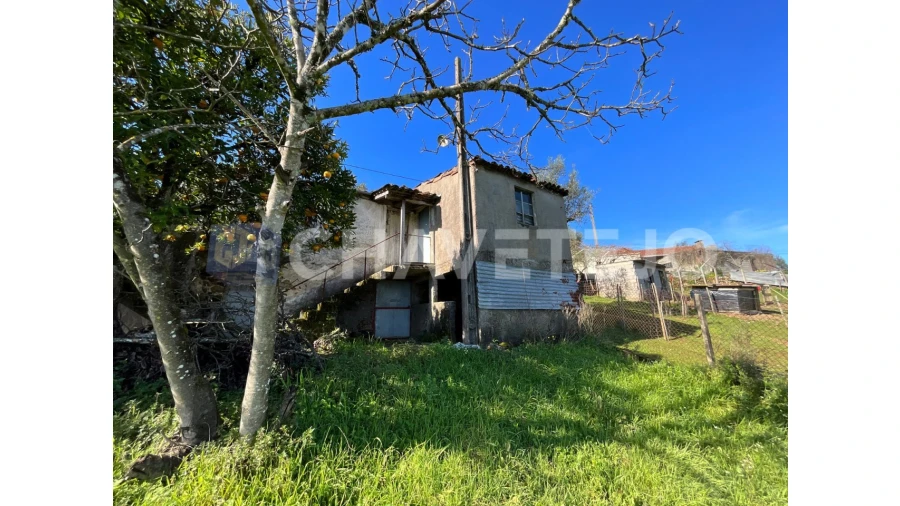 Moradia T2 para Venda em Arega Foto 3