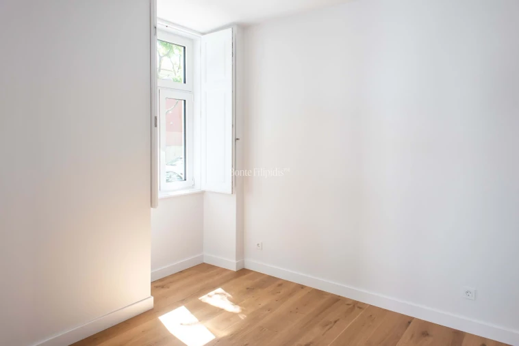 Apartamento T2 para Venda em Campo de Ourique Foto 13