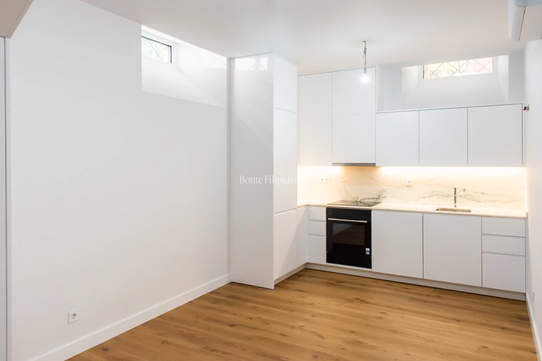 Apartamento T2 para Venda em Campo de Ourique Foto 30