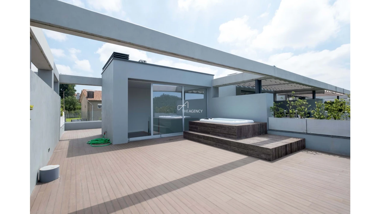 Moradia T3 para Venda em Foz do Sousa e Covelo Foto 18