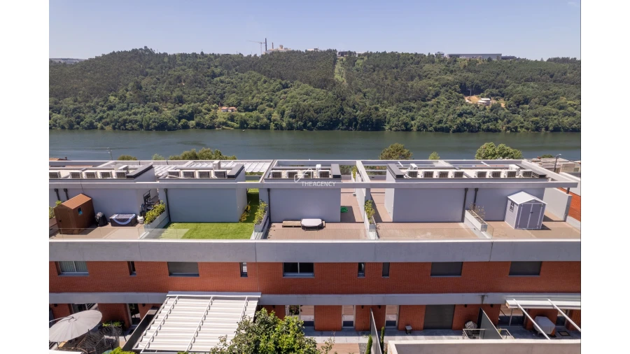 Moradia T3 para Venda em Foz do Sousa e Covelo Foto 19