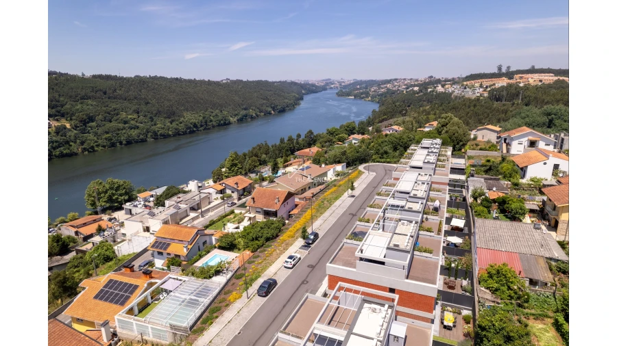 Moradia T3 para Venda em Foz do Sousa e Covelo Foto 1