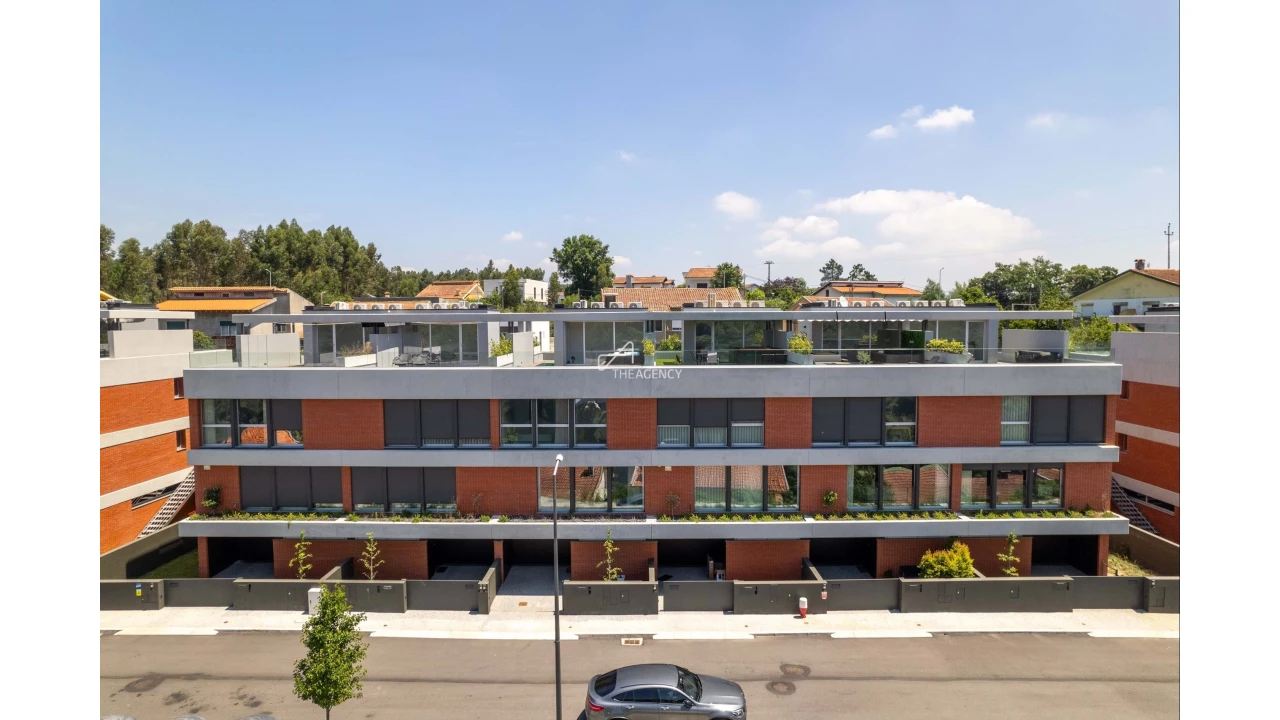 Moradia T3 para Venda em Foz do Sousa e Covelo Foto 2