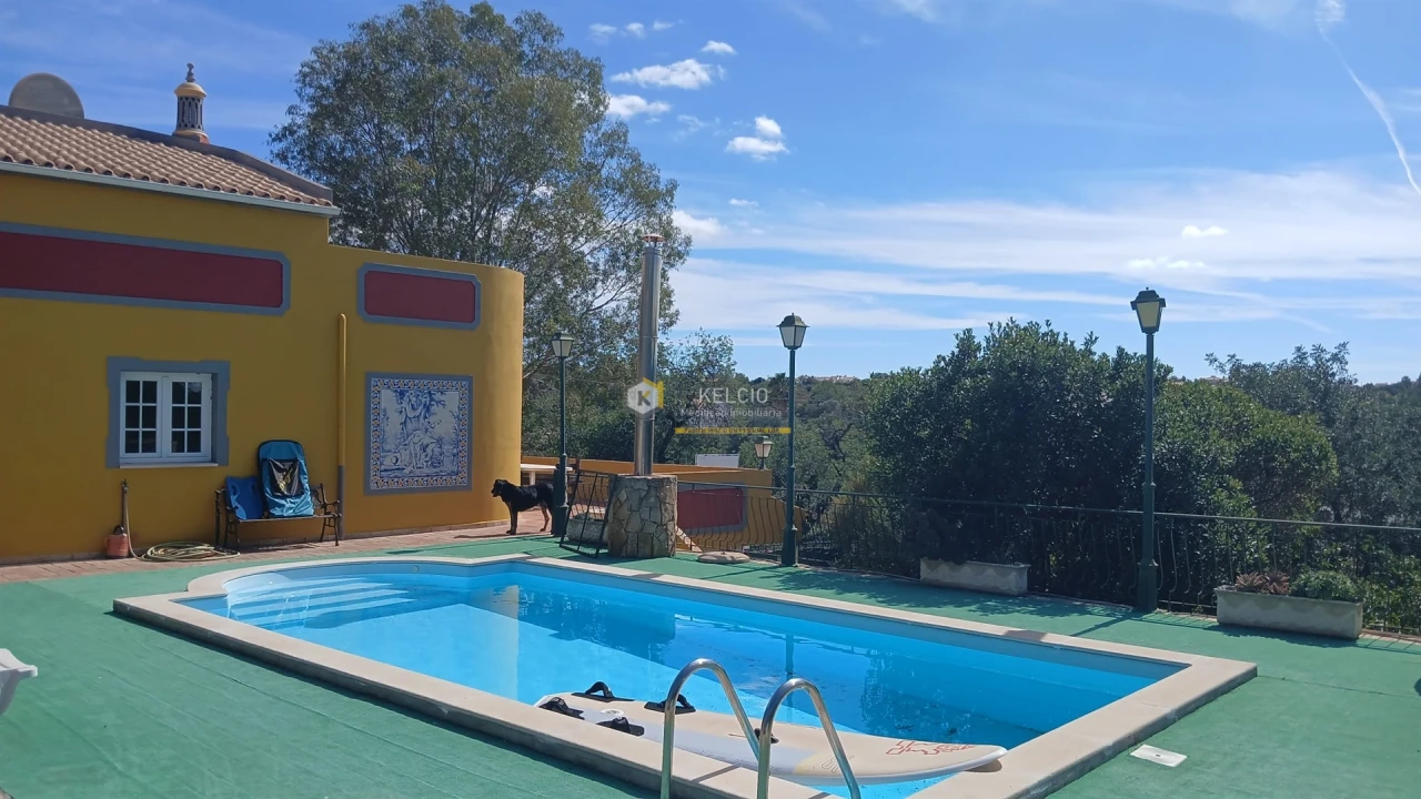 Moradia T3 para Venda em Loule (São Sebastião) Foto 2