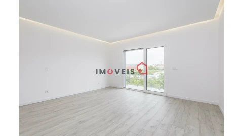Moradia T4 para Venda em Batalha