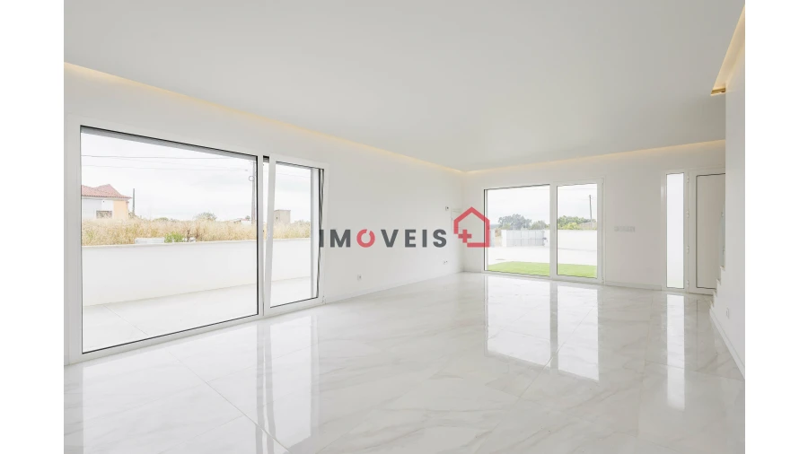 Moradia T4 para Venda em Batalha Foto 5