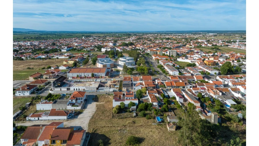 Terreno para Venda em Alpiarça Foto 4