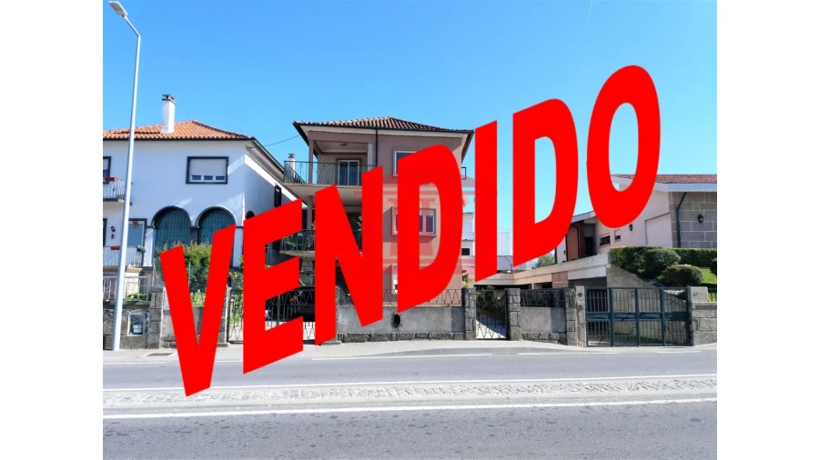 Prédio para Venda em Barcelos, V.Boa, V.Frescainha Foto 1