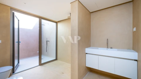 Moradia T4 para Venda em Quarteira