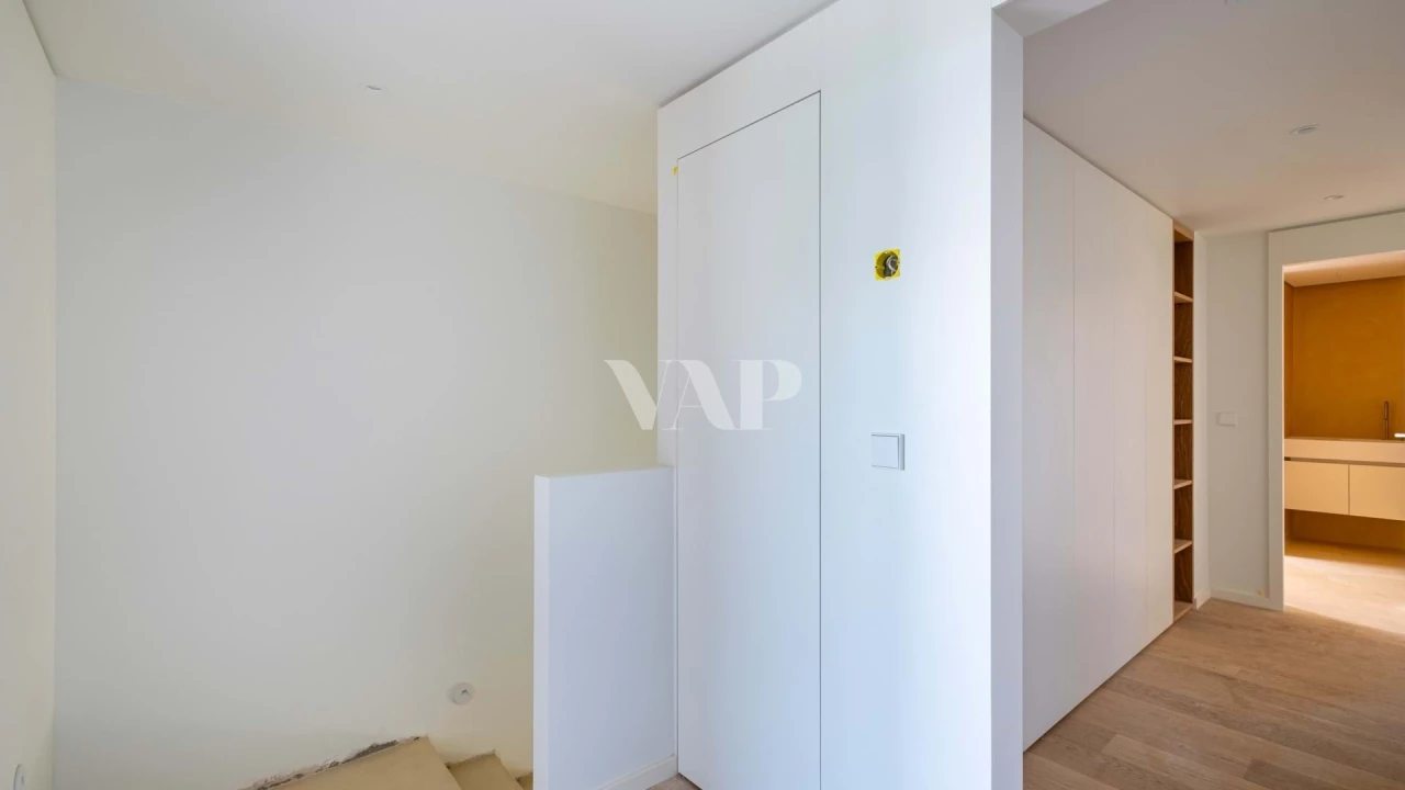 Moradia T4 para Venda em Quarteira Foto 19