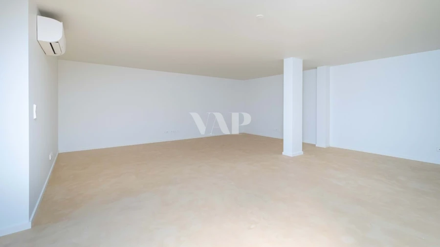 Moradia T4 para Venda em Quarteira Foto 30