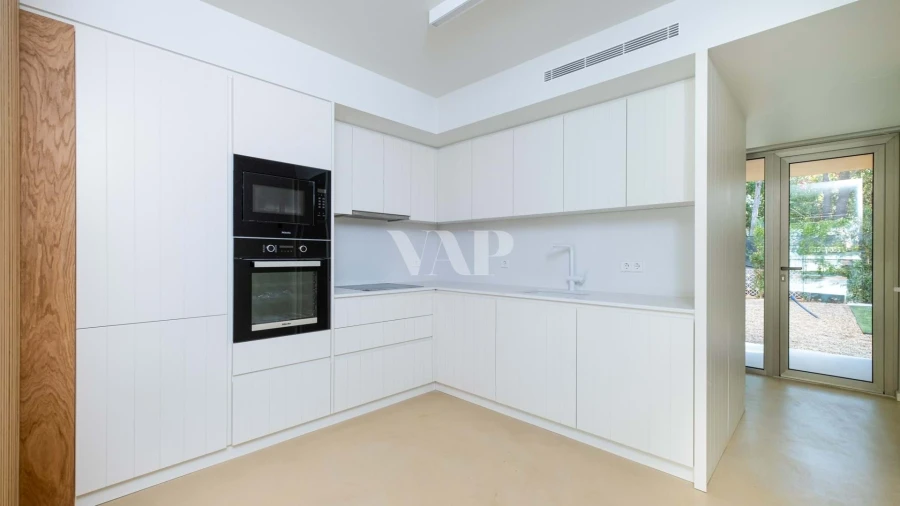 Moradia T4 para Venda em Quarteira Foto 9