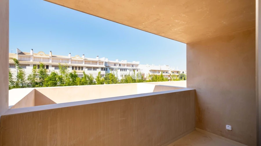 Moradia T4 para Venda em Quarteira Foto 27