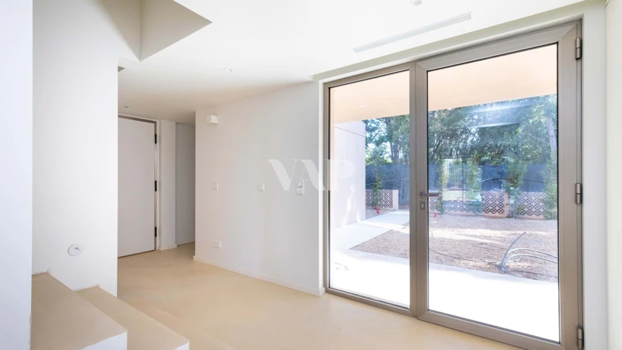 Moradia T4 para Venda em Quarteira Foto 12