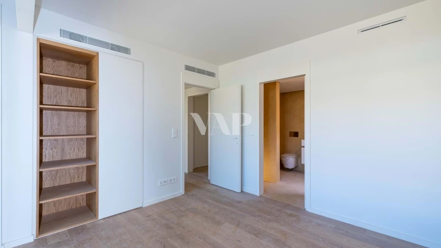 Moradia T4 para Venda em Quarteira Foto 20